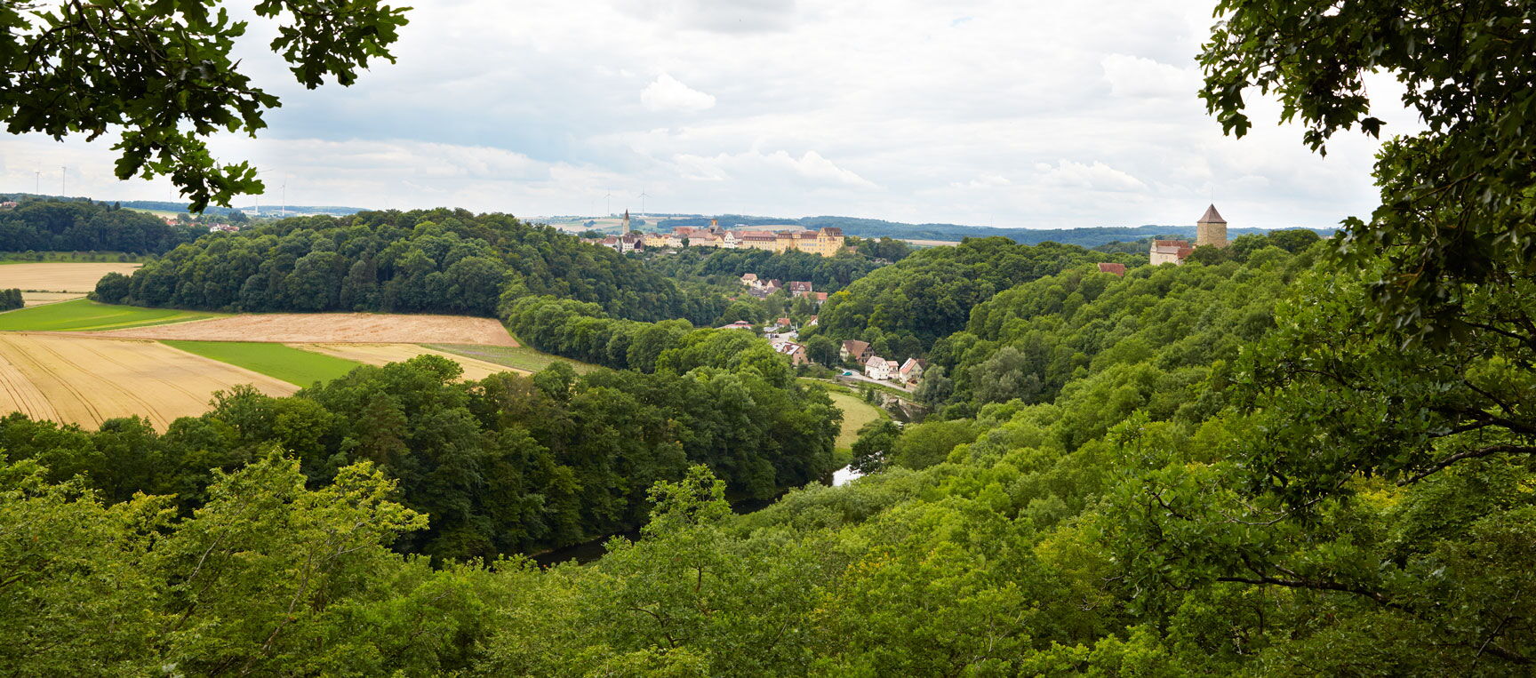 Blick auf Kirchberg an der Jagst mit Schloss