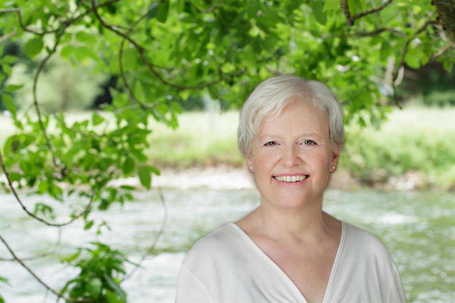 Ursula K. Grimm am Fluss